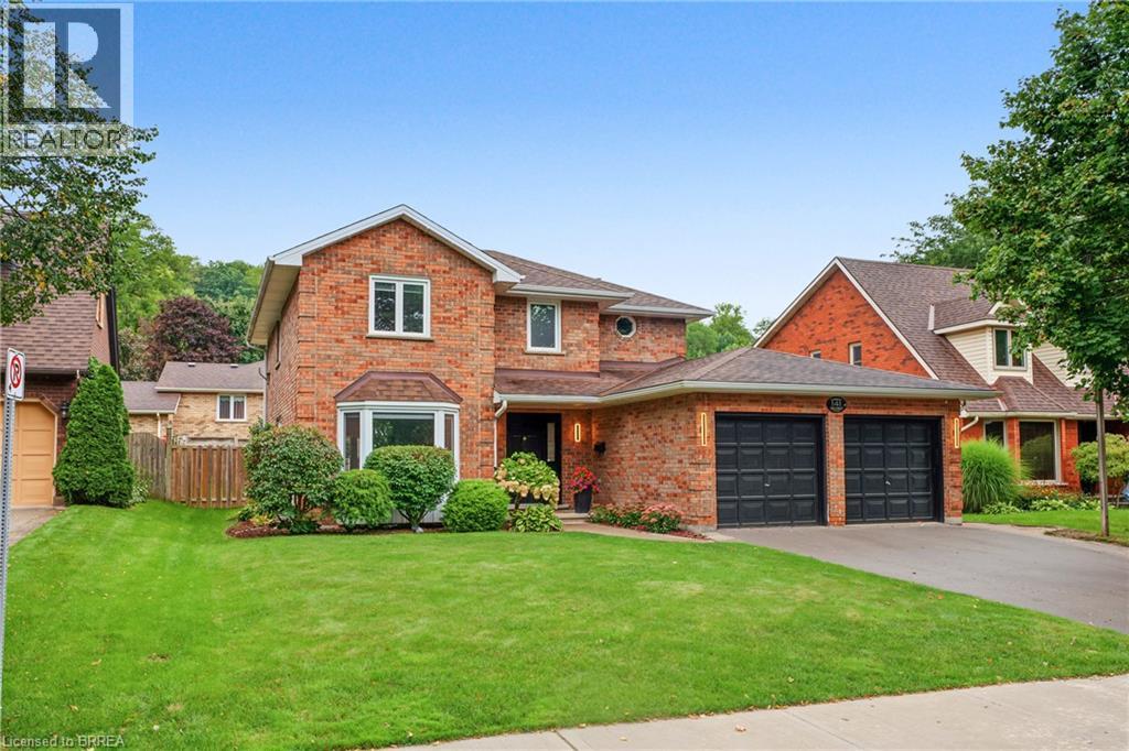 141 Race Street, Paris, Ontario  N3L 3X2 - Photo 2 - 40864909