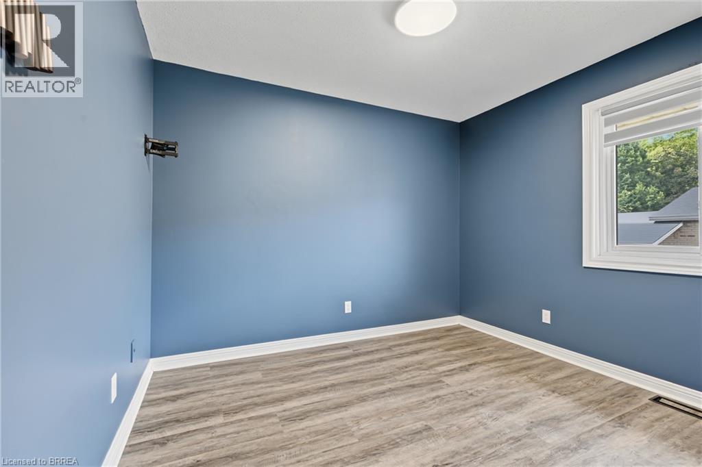 141 Race Street, Paris, Ontario  N3L 3X2 - Photo 20 - 40864909