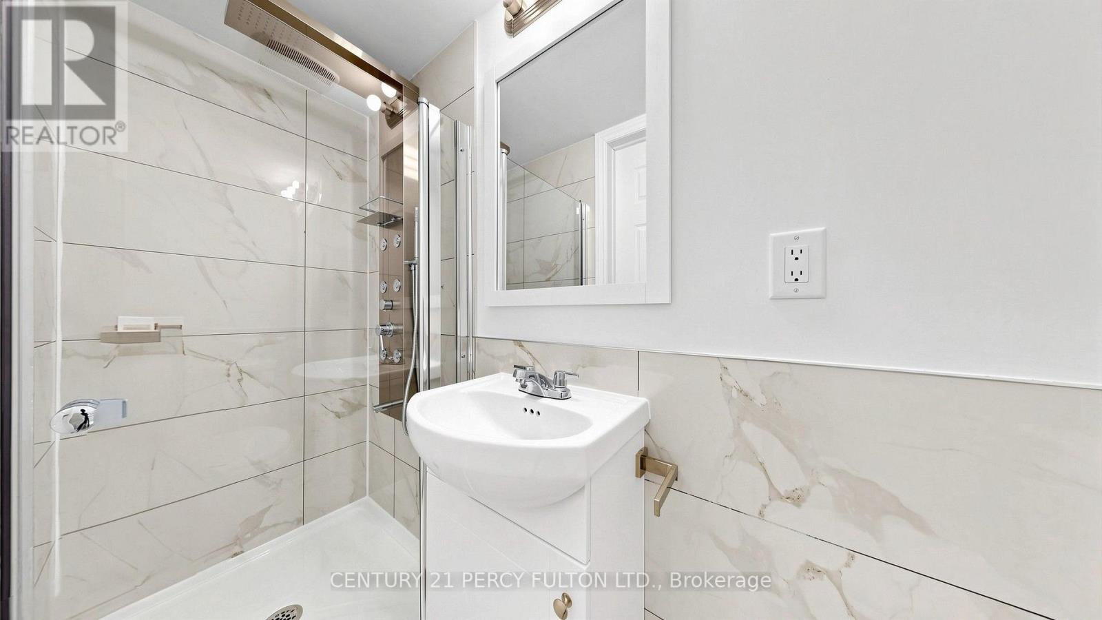 18 Tipton Crescent, Ajax, Ontario  L1T 2L1 - Photo 17 - E13813364