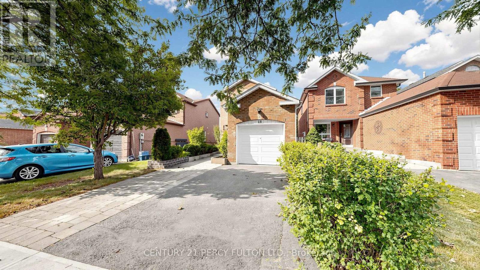 18 Tipton Crescent, Ajax, Ontario  L1T 2L1 - Photo 3 - E13813364