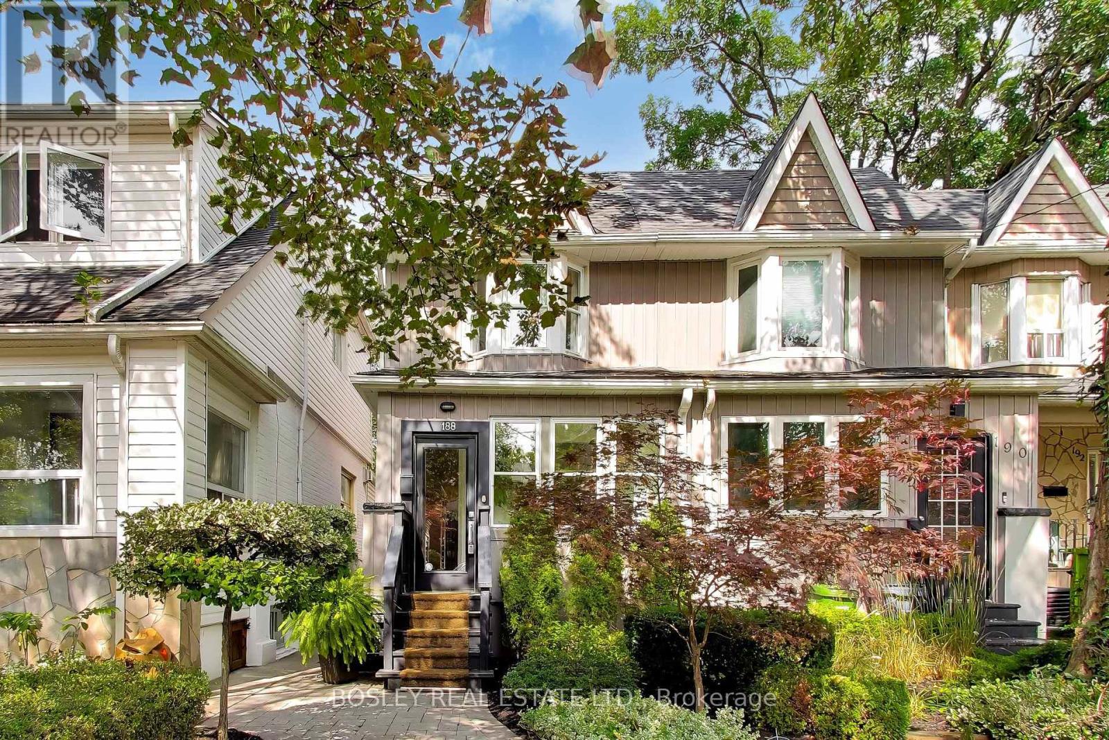 188 Oakcrest Avenue, Toronto, Ontario  M4C 1C2 - Photo 1 - E13813396