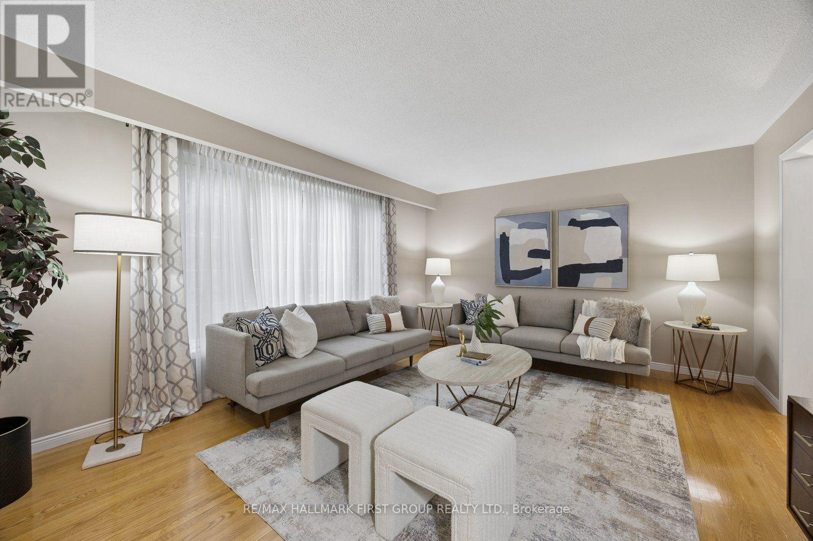 920 Essa Crescent, Pickering, Ontario  L1W 2J1 - Photo 6 - E13813406
