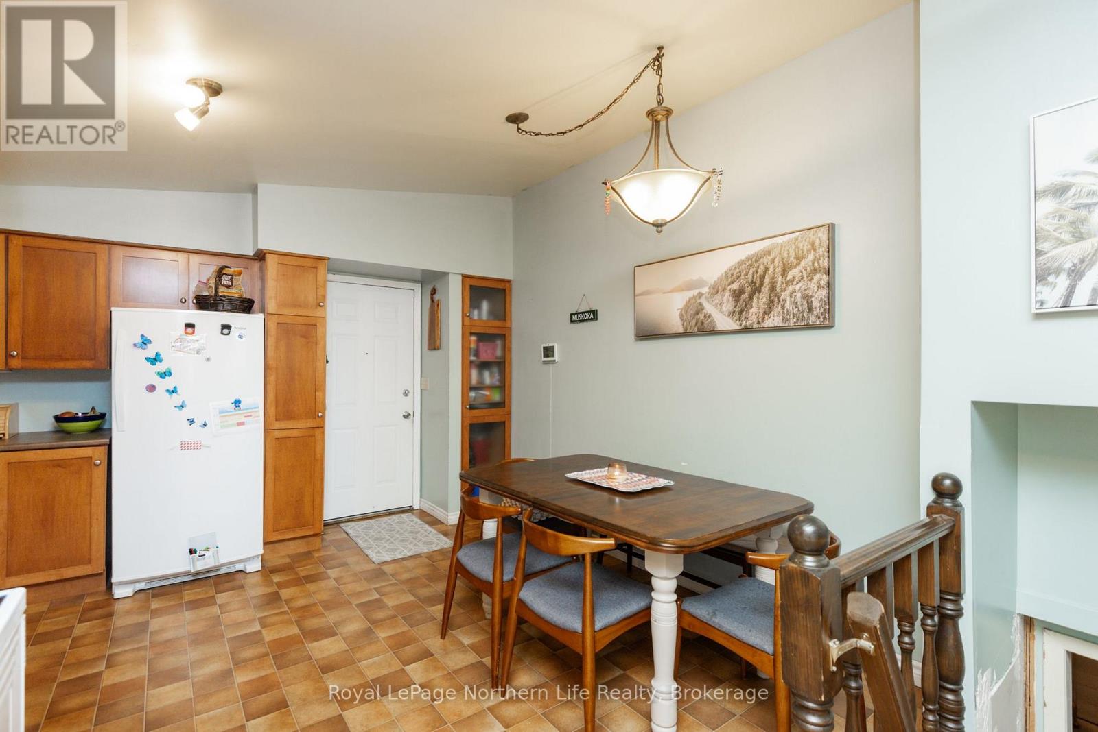 763 Eastwood Avenue, North Bay, Ontario  P1B 7V4 - Photo 2 - X13813454