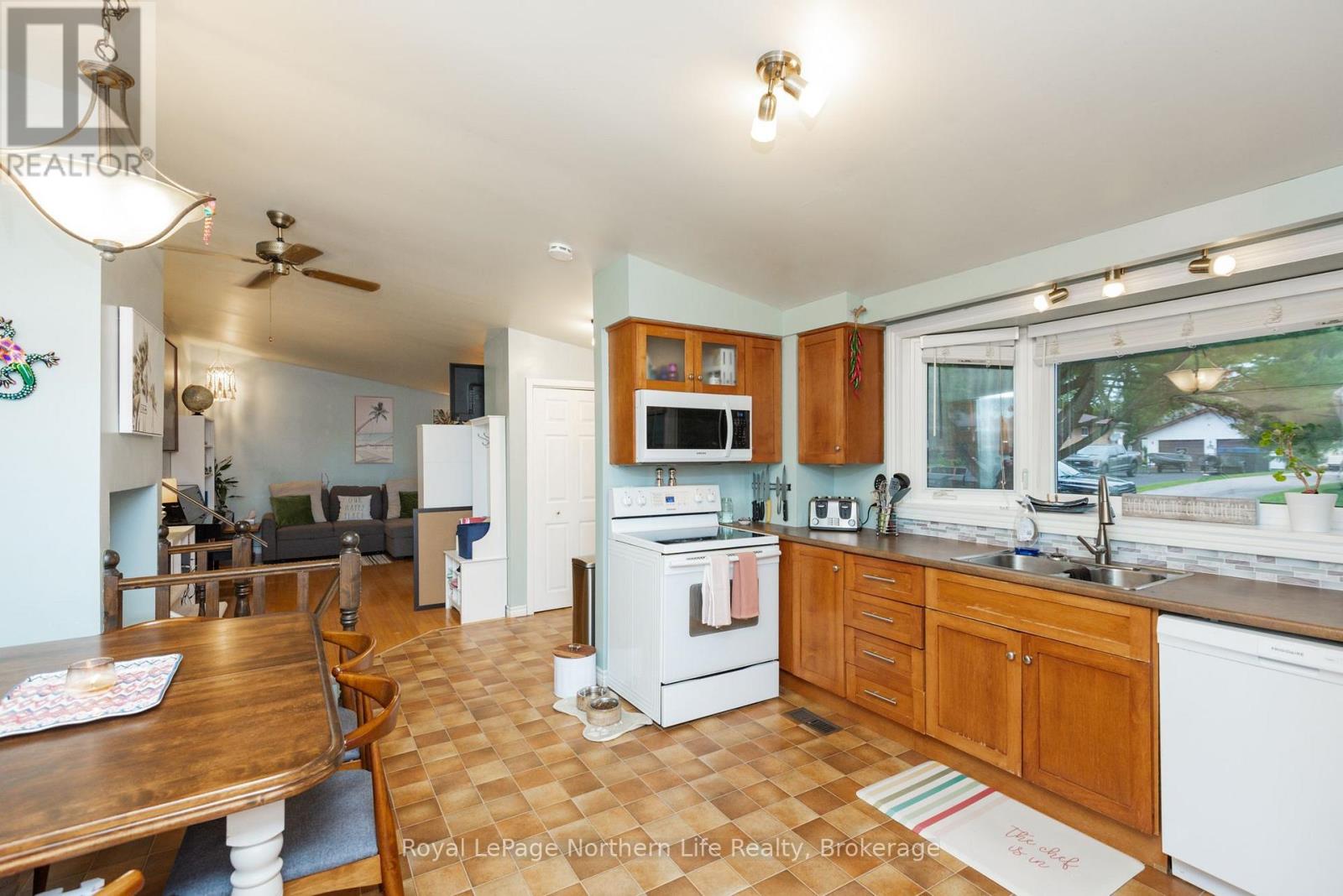 763 Eastwood Avenue, North Bay, Ontario  P1B 7V4 - Photo 6 - X13813454