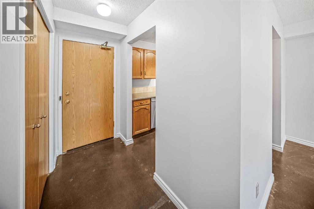 201, 2211 29 Street SW, Calgary, Alberta  T3E 2K1 - Photo 2 - A2347188