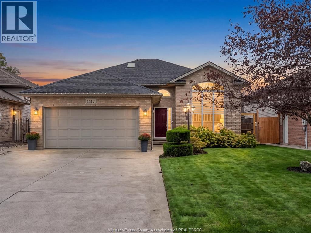 1117 Monarch Meadows Drive, Lakeshore, Ontario  N8L 0W5 - Photo 2 - 26023238