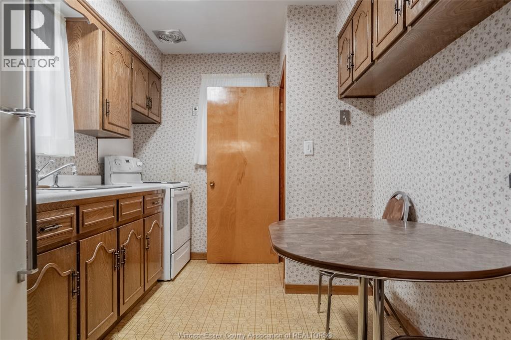 1051 Grand Marais Road West, Windsor, Ontario  N9E 1C2 - Photo 11 - 26023195