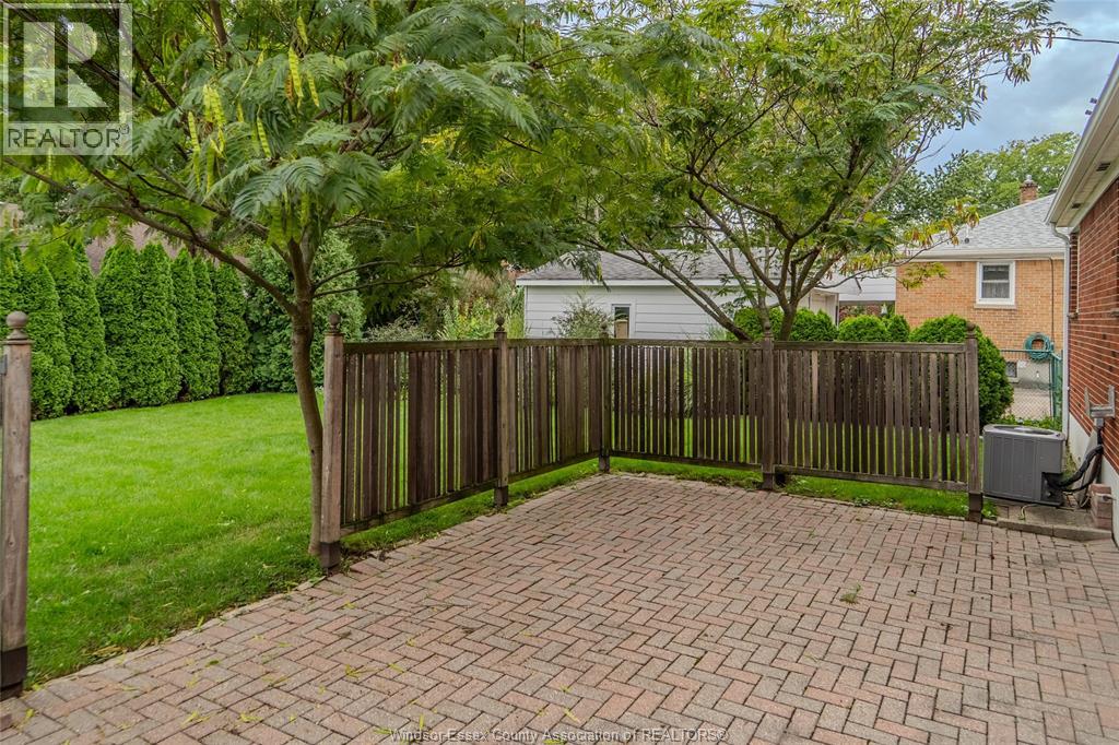 1051 Grand Marais Road West, Windsor, Ontario  N9E 1C2 - Photo 28 - 26023195