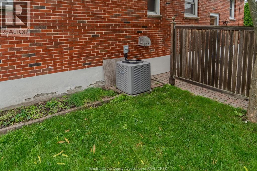 1051 Grand Marais Road West, Windsor, Ontario  N9E 1C2 - Photo 29 - 26023195