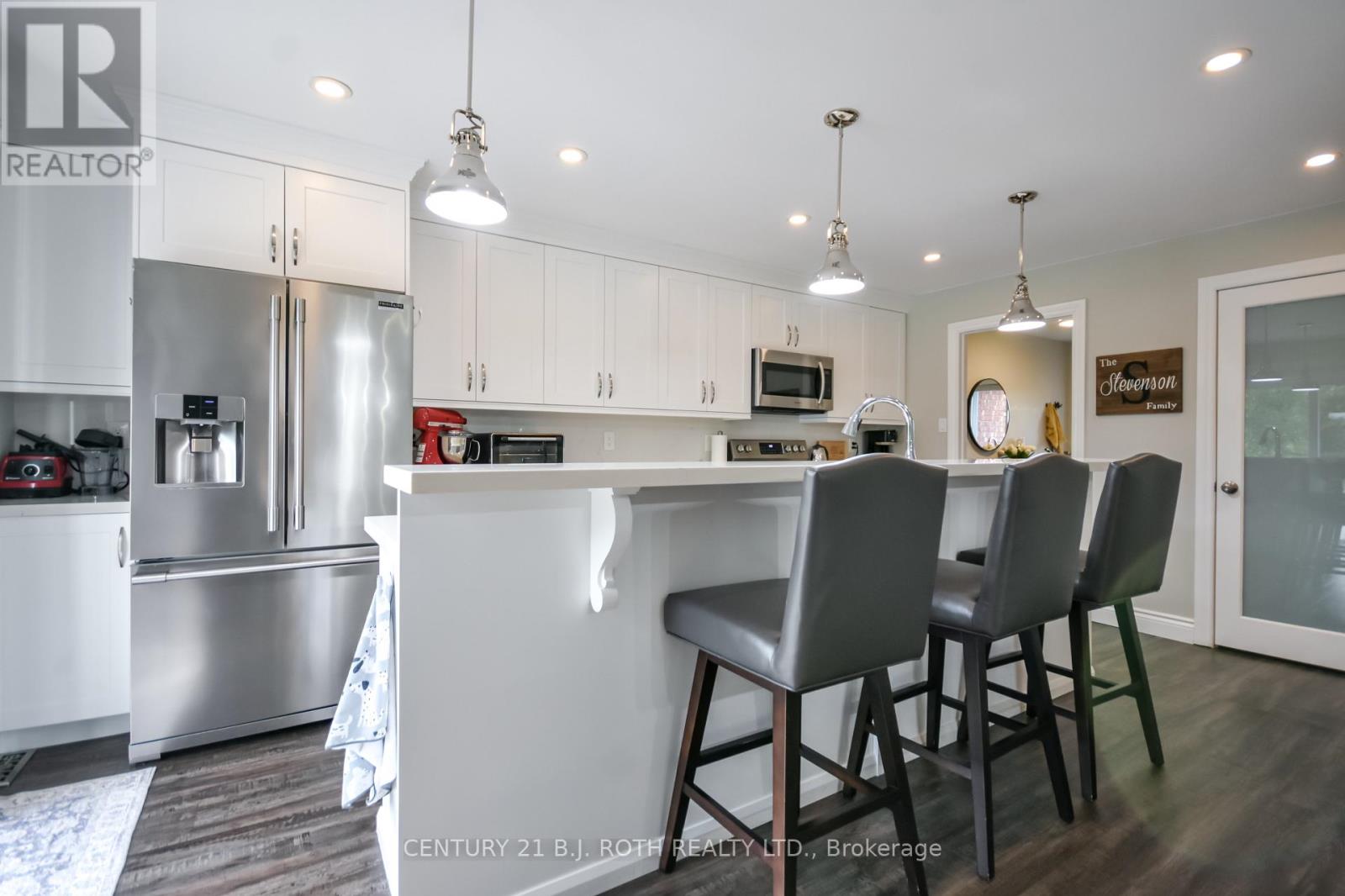 7 Orsi Drive, Oro-Medonte, Ontario  L3V 7Z7 - Photo 15 - S13813466