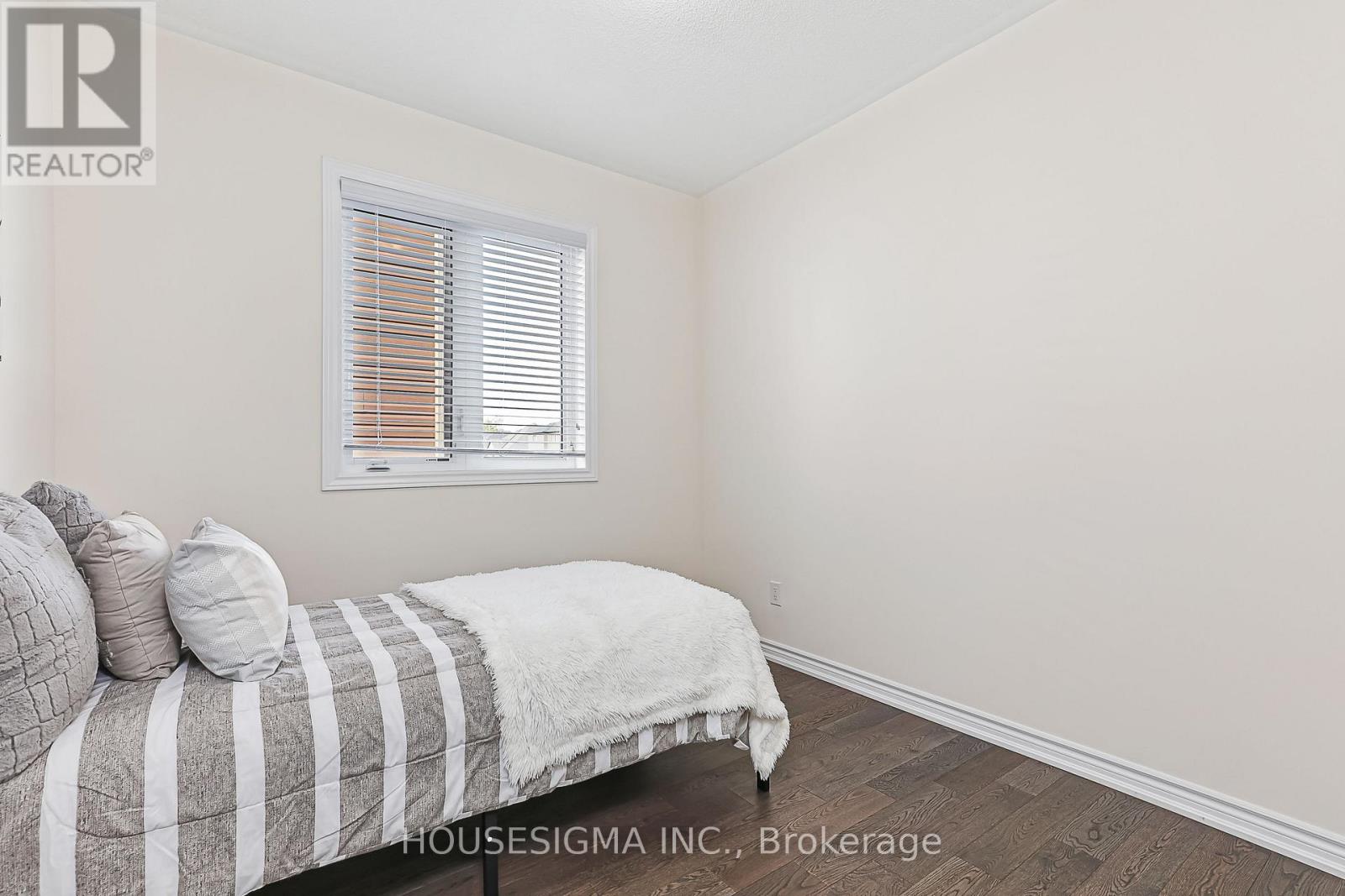 22 Simona Avenue, Wasaga Beach, Ontario  L9Z 0L4 - Photo 35 - S13813536