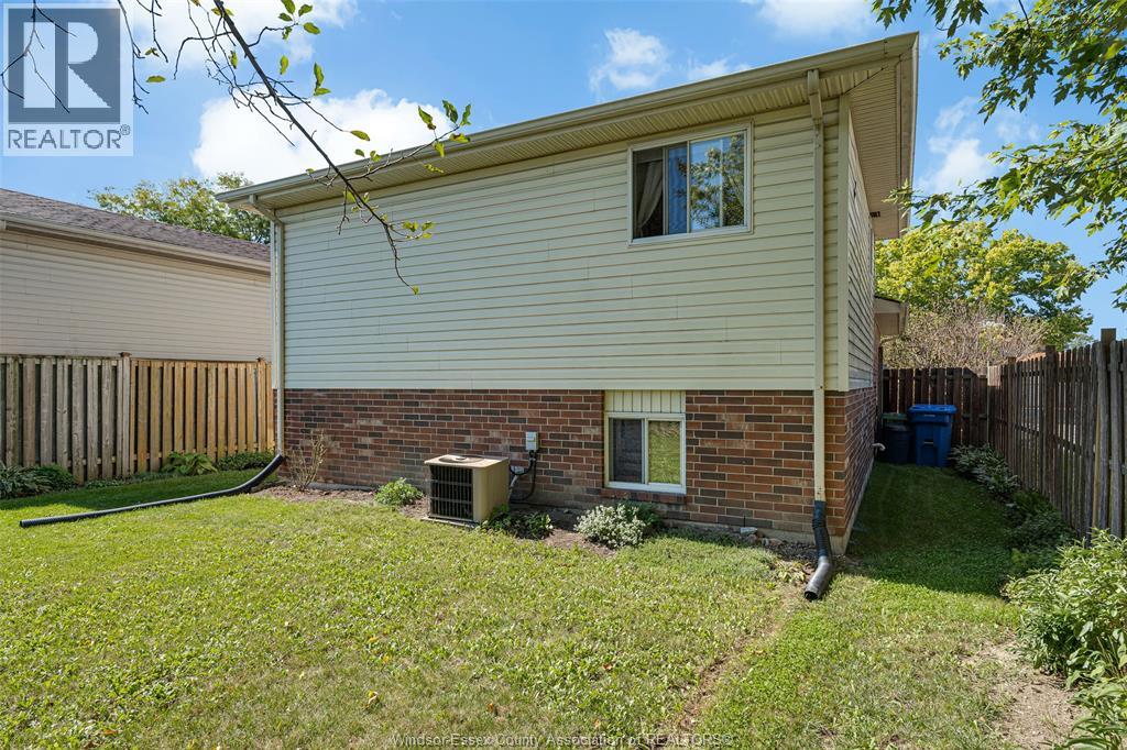 3378 Candlewood, Windsor, Ontario  N8W 5M5 - Photo 31 - 26023253