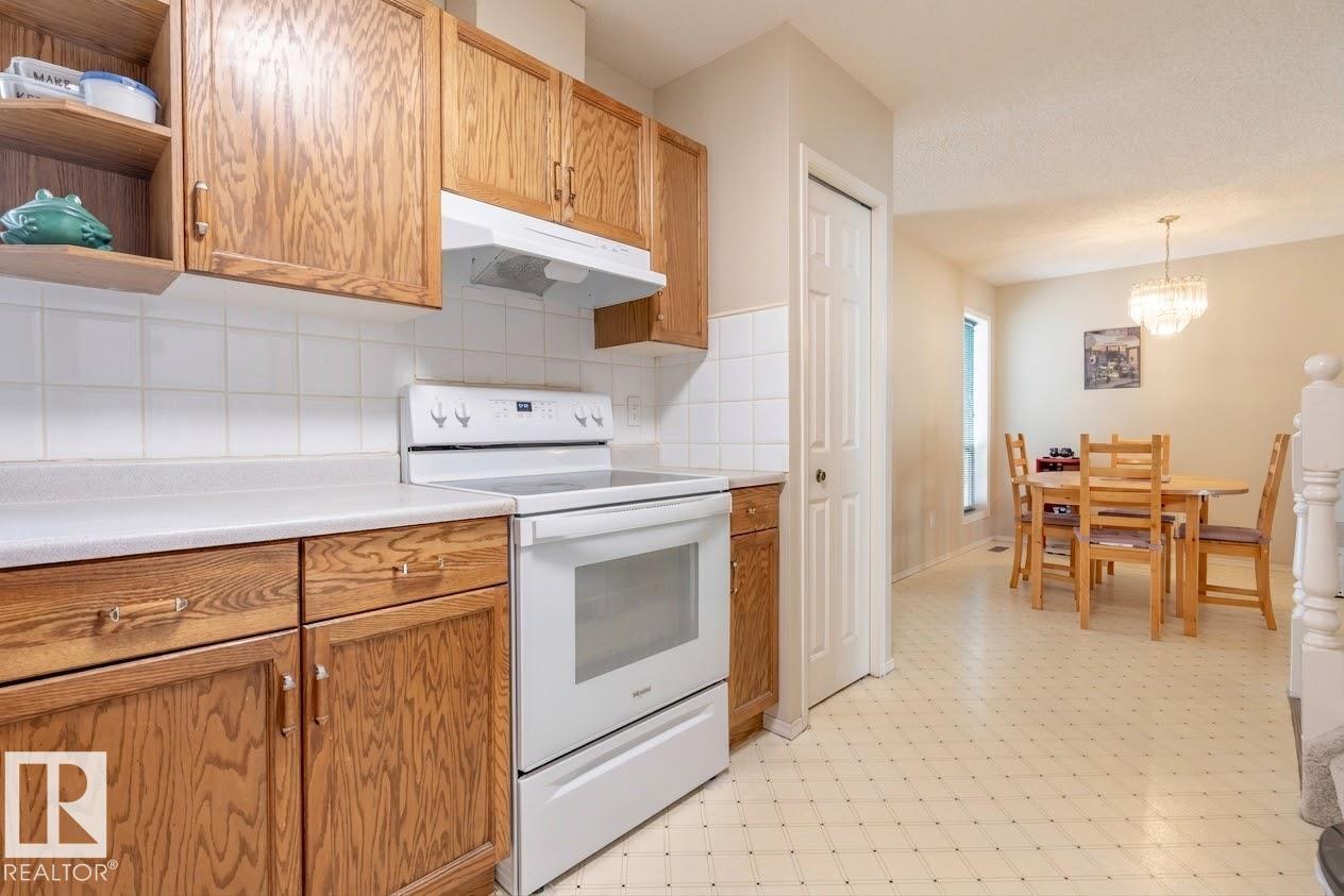#48 3311 58 St Nw, Edmonton, Alberta  T6L 6X3 - Photo 3 - E4509806