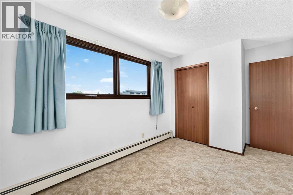 4632 Montana Drive NW, Calgary, Alberta  T3B 1G1 - Photo 15 - A2344105