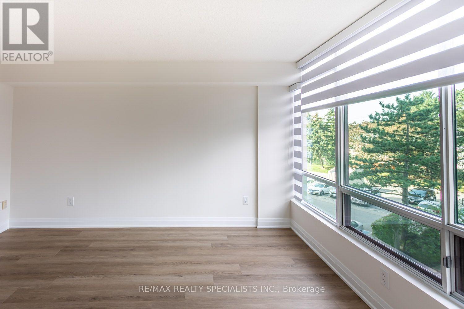 307 - 26 Hanover Road, Brampton, Ontario  L6S 4T2 - Photo 12 - W13813348