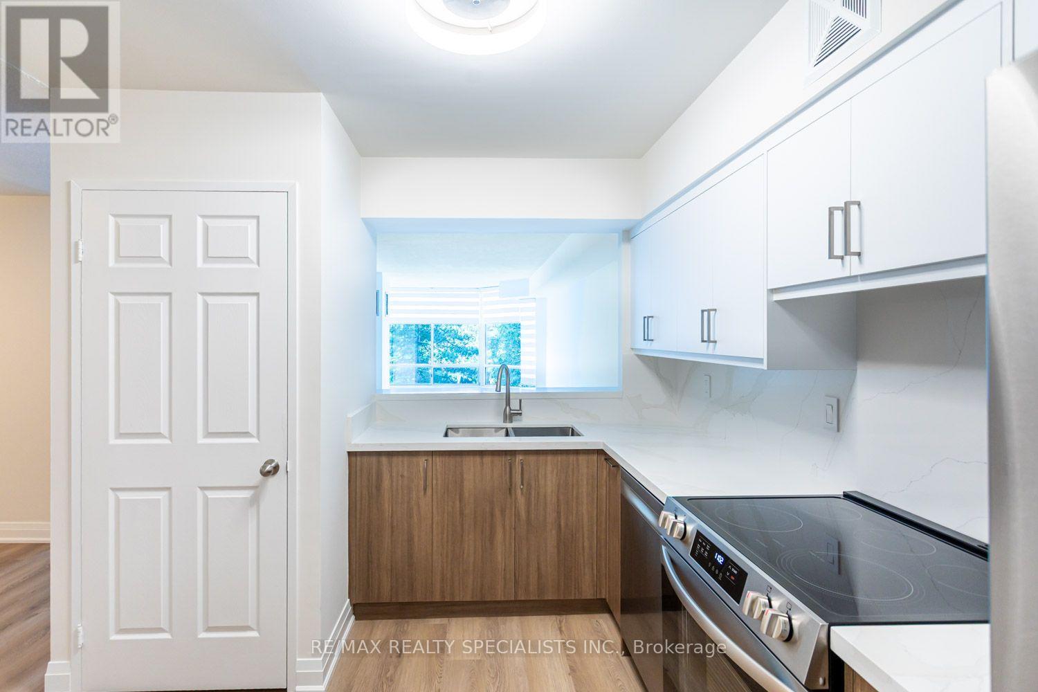 307 - 26 Hanover Road, Brampton, Ontario  L6S 4T2 - Photo 9 - W13813348