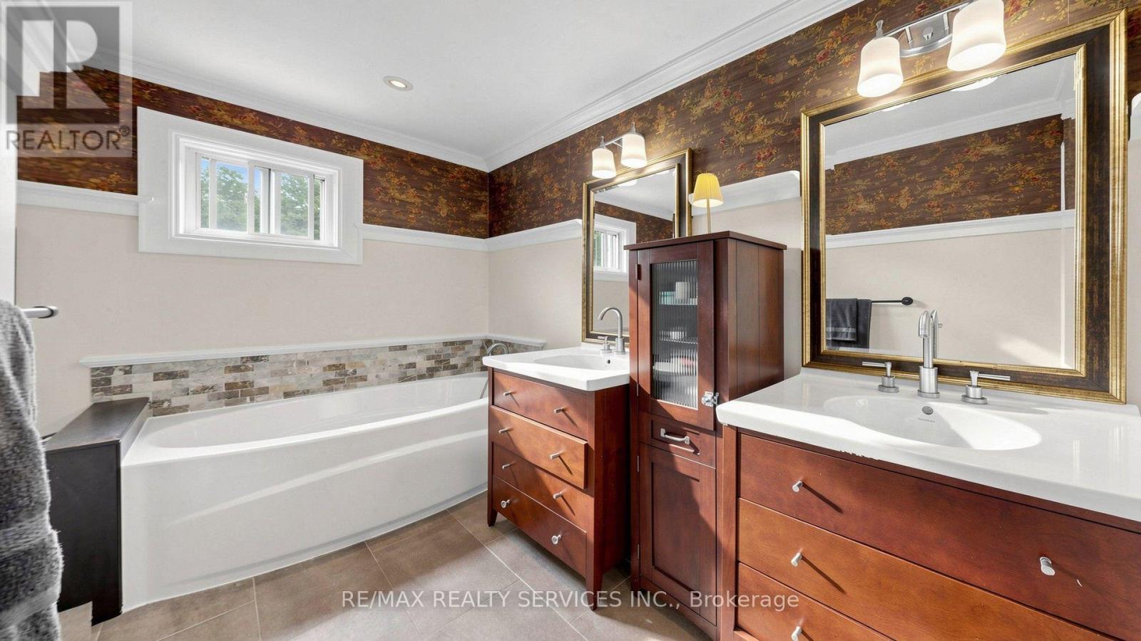 319 Dingle Court, Caledon, Ontario  L7E 4T2 - Photo 26 - W13813422