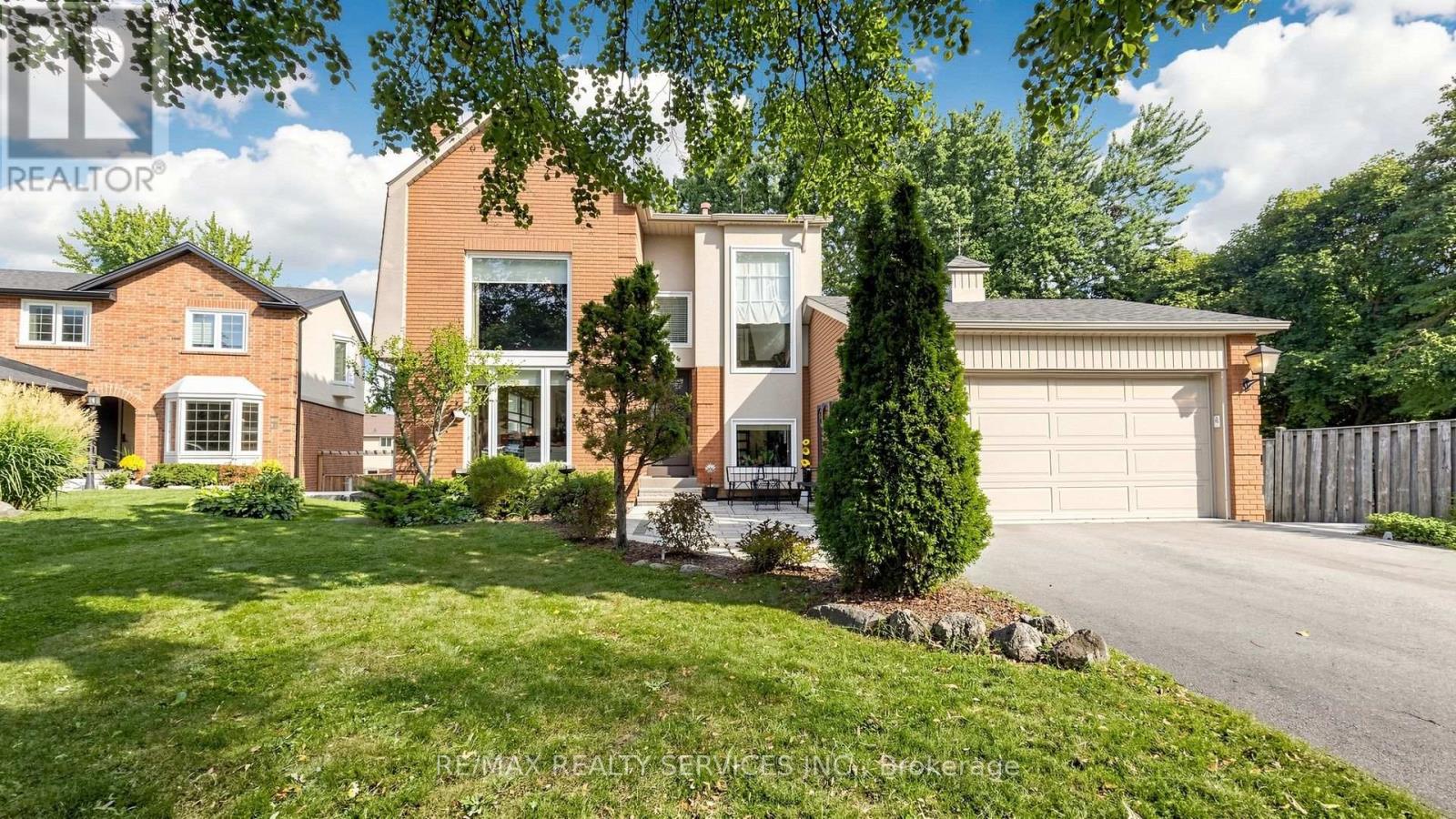 319 Dingle Court, Caledon, Ontario  L7E 4T2 - Photo 4 - W13813422