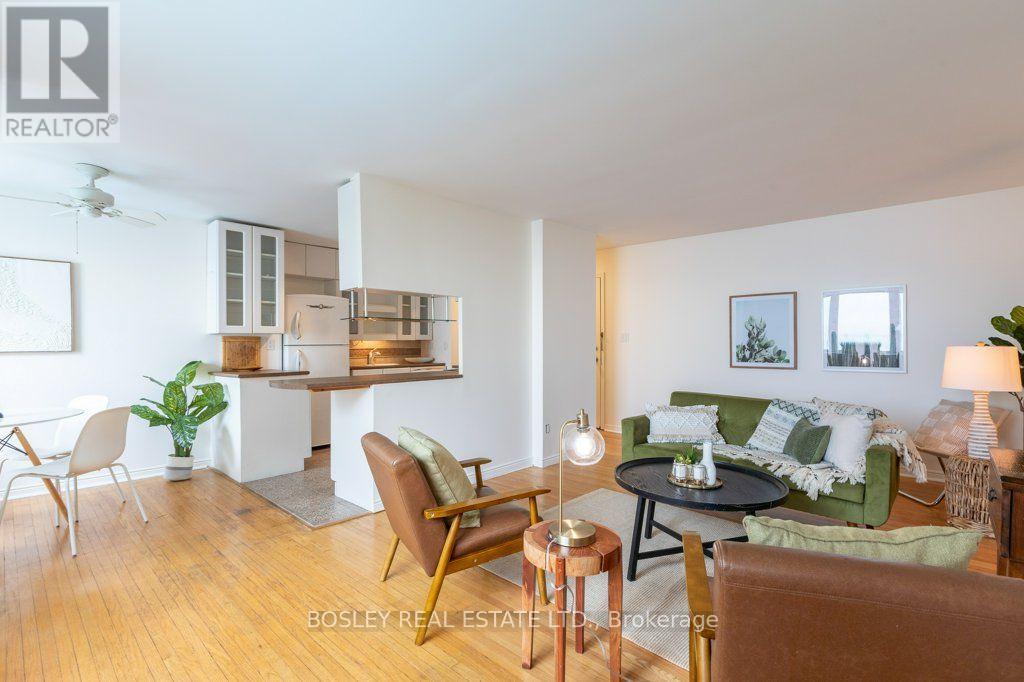 1 - 2693 Lakeshore Boulevard W, Toronto, Ontario M8V 1G6 - Photo 7 - W13813434