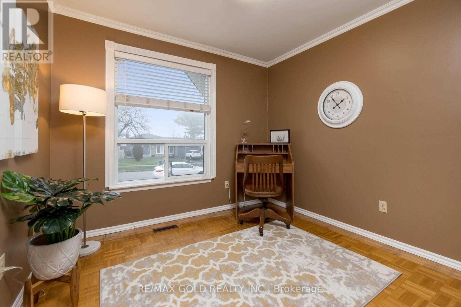 32 Glenforest Road, Brampton, Ontario  L6S 1K6 - Photo 11 - W13813496