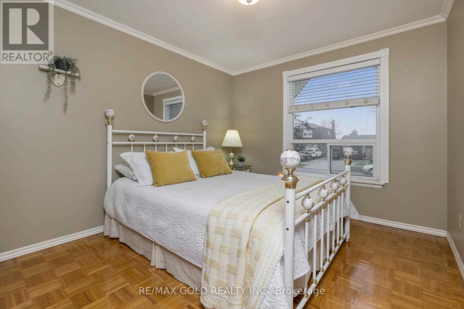 32 Glenforest Road, Brampton, Ontario  L6S 1K6 - Photo 14 - W13813496