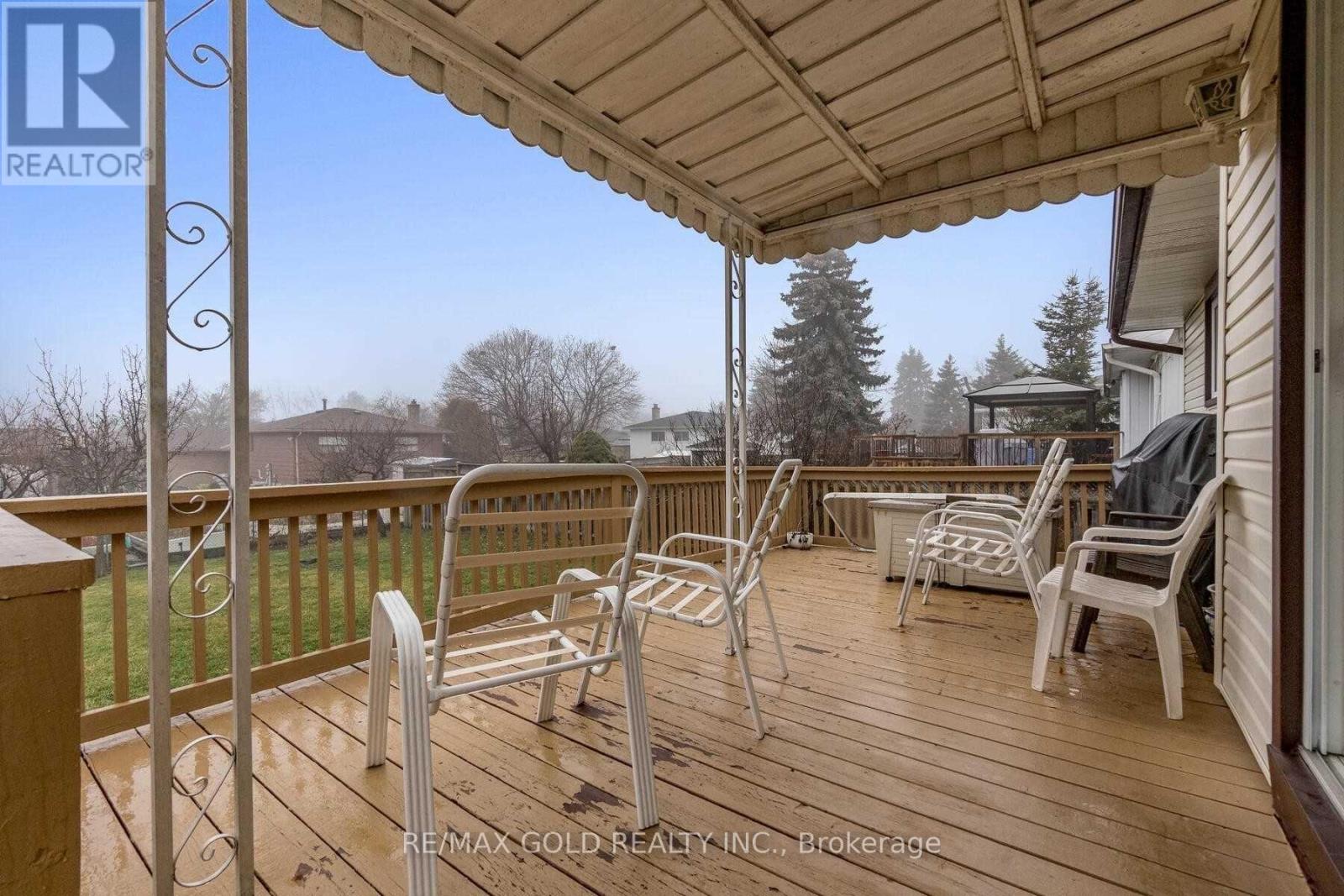32 Glenforest Road, Brampton, Ontario  L6S 1K6 - Photo 19 - W13813496
