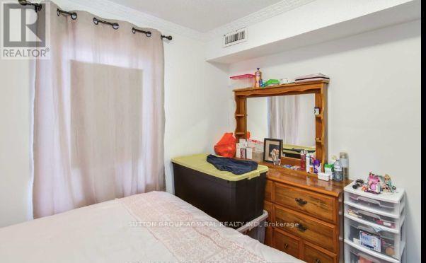 Upper - 2538 Weston Road, Toronto, Ontario  M9N 2A6 - Photo 14 - W13813498
