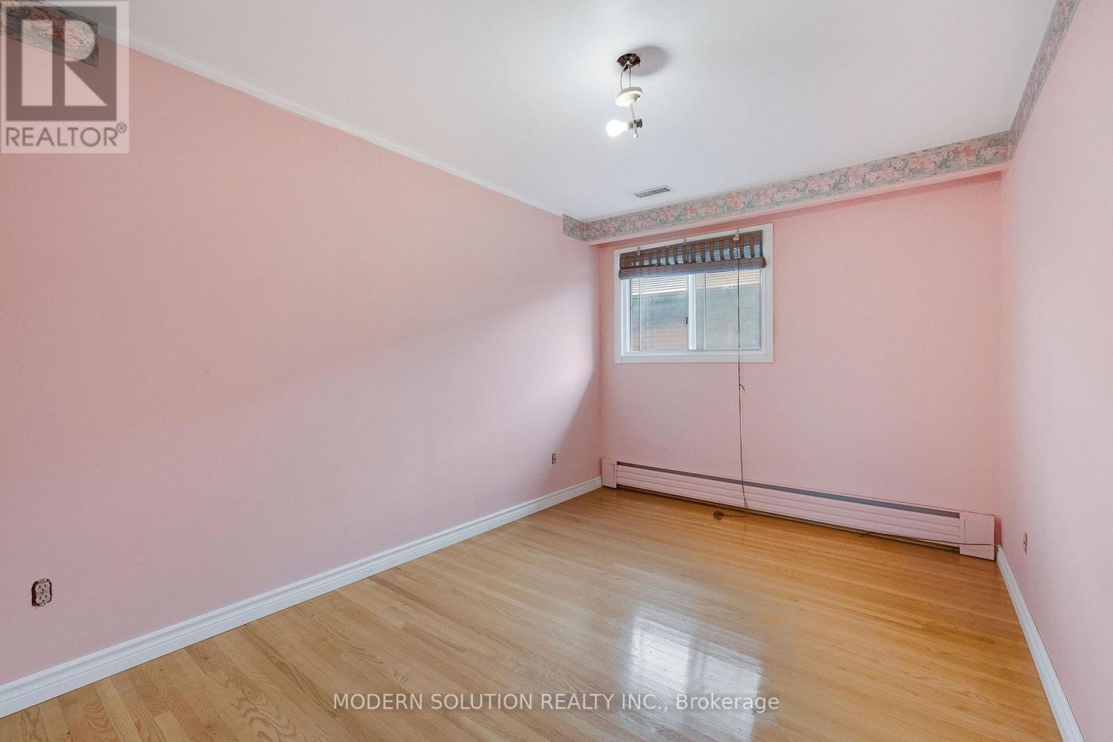 114 Elmcrest Road, Toronto, Ontario  M9C 3R9 - Photo 15 - W13813512