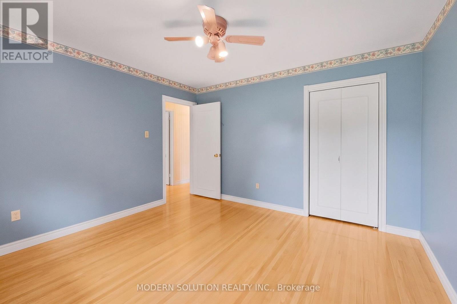 114 Elmcrest Road, Toronto, Ontario  M9C 3R9 - Photo 18 - W13813512