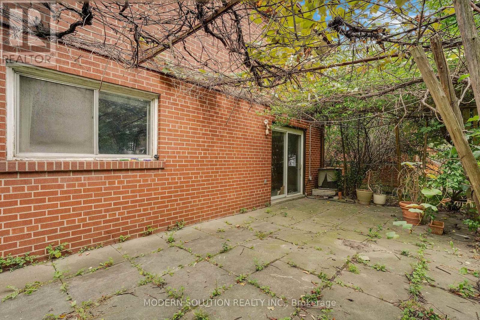 114 Elmcrest Road, Toronto, Ontario  M9C 3R9 - Photo 34 - W13813512