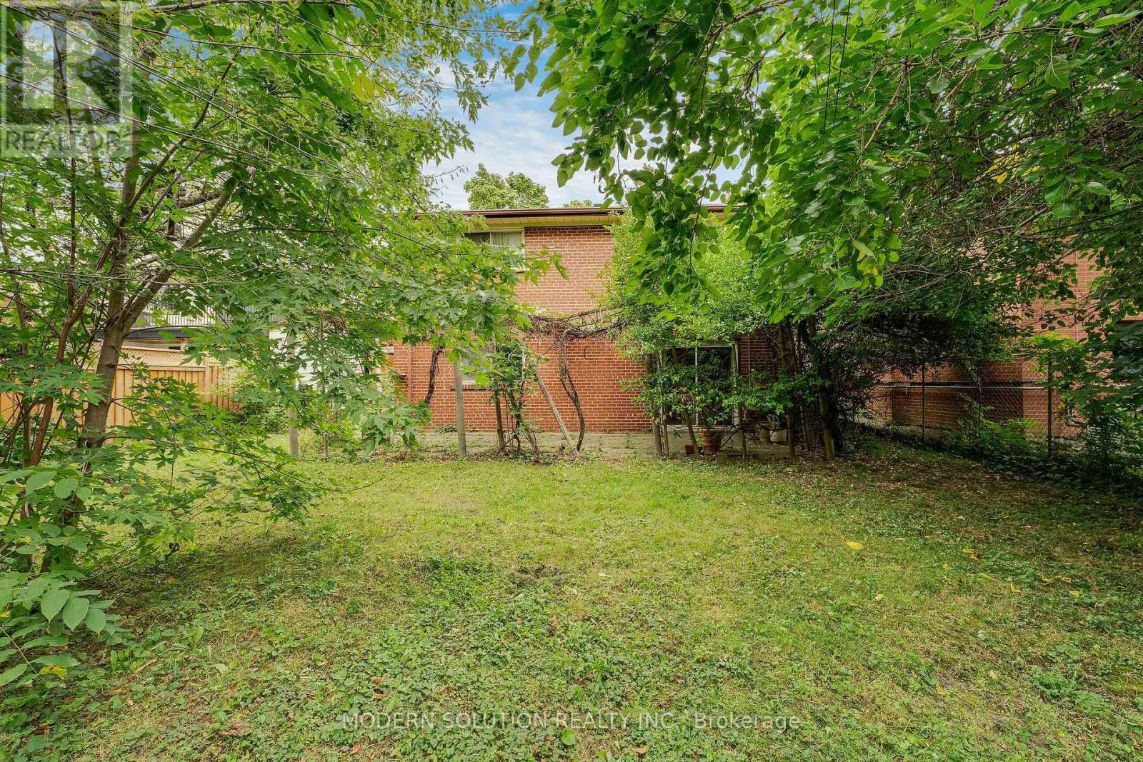 114 Elmcrest Road, Toronto, Ontario  M9C 3R9 - Photo 39 - W13813512
