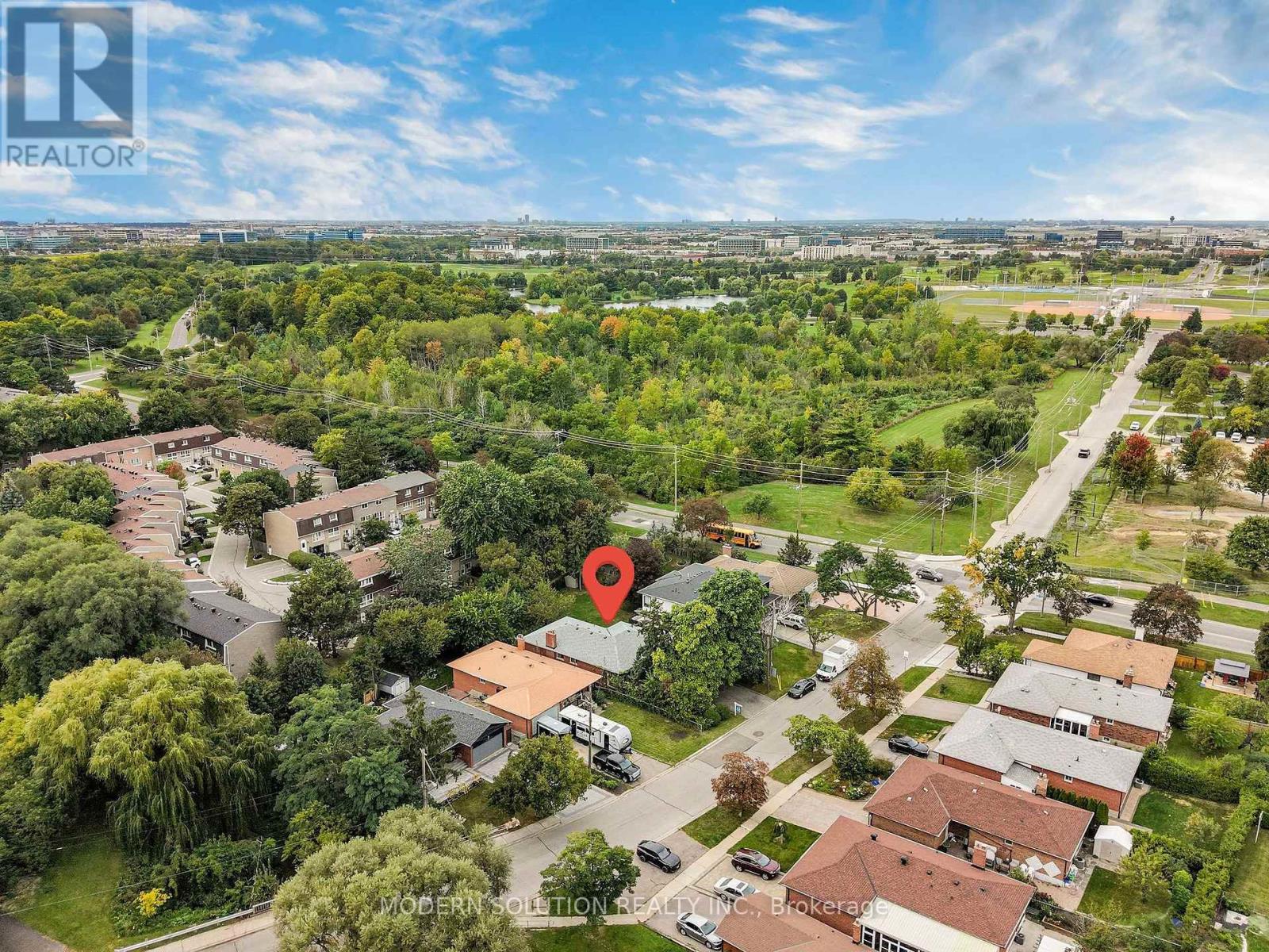 114 Elmcrest Road, Toronto, Ontario  M9C 3R9 - Photo 43 - W13813512