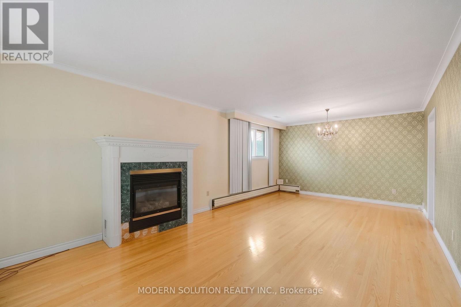 114 Elmcrest Road, Toronto, Ontario  M9C 3R9 - Photo 9 - W13813512