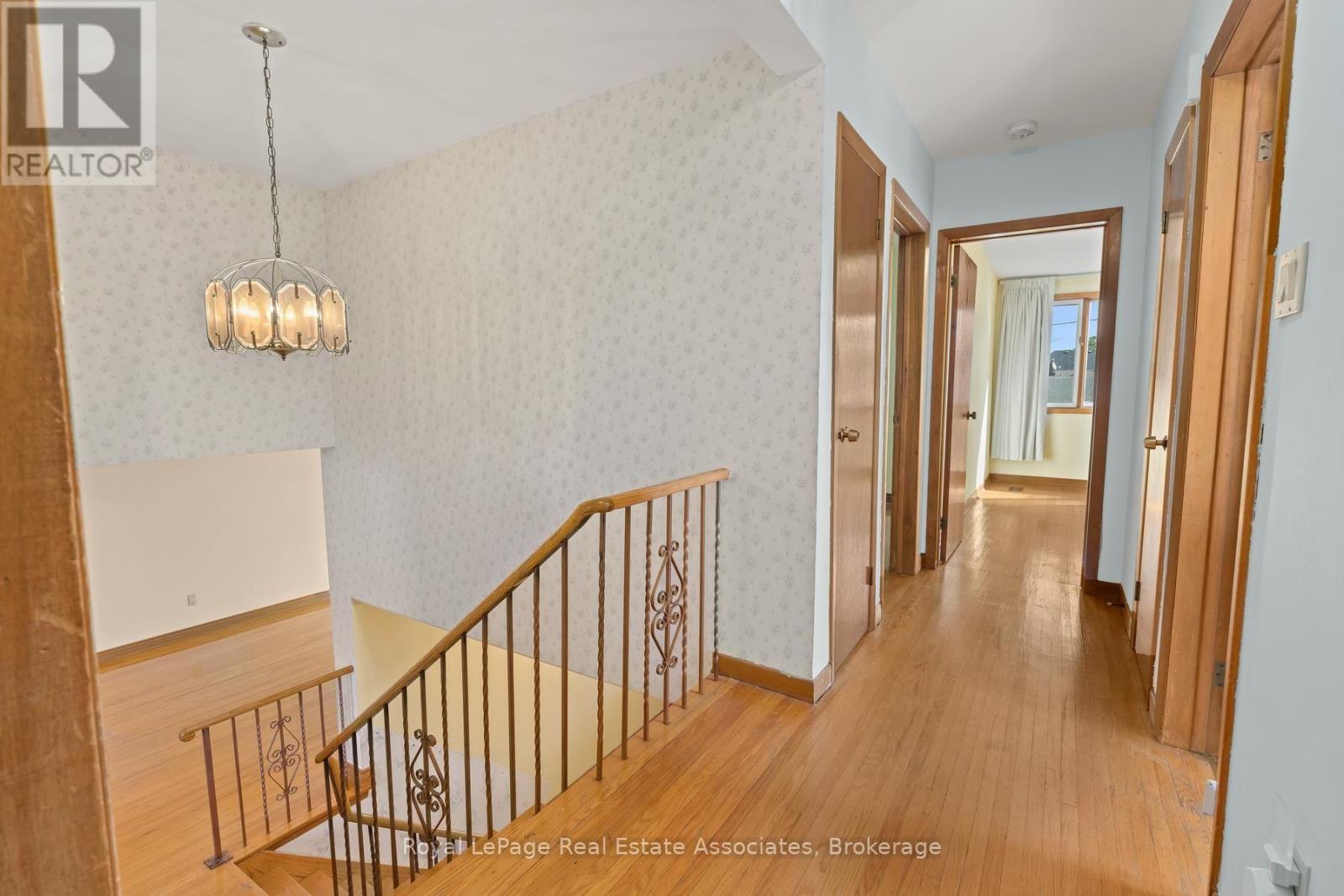 59 Alanmeade Crescent, Toronto, Ontario M9B 2H2 - Photo 20 - W13813540