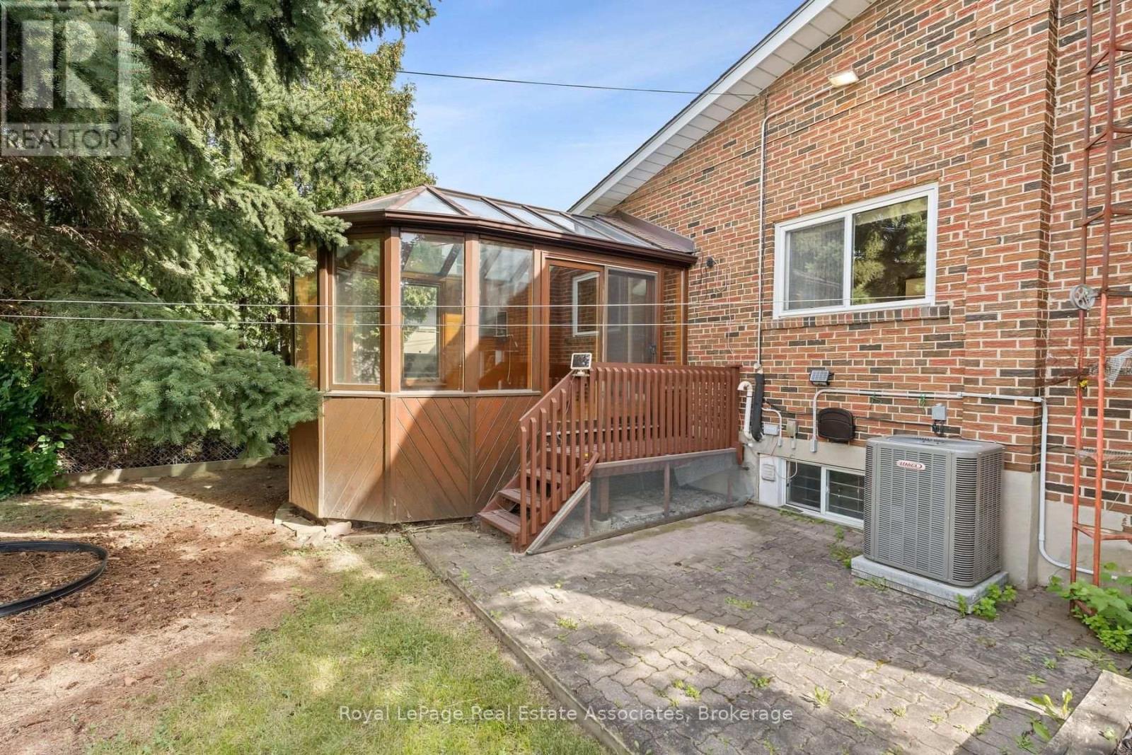 59 Alanmeade Crescent, Toronto, Ontario M9B 2H2 - Photo 32 - W13813540