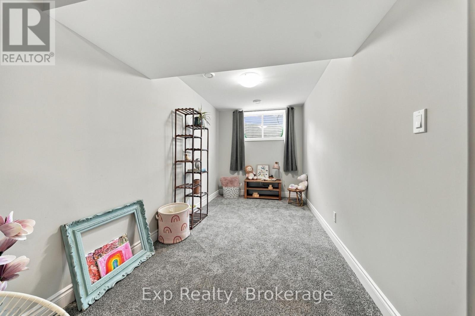 14 LEHTINEN CRESCENT photo 22