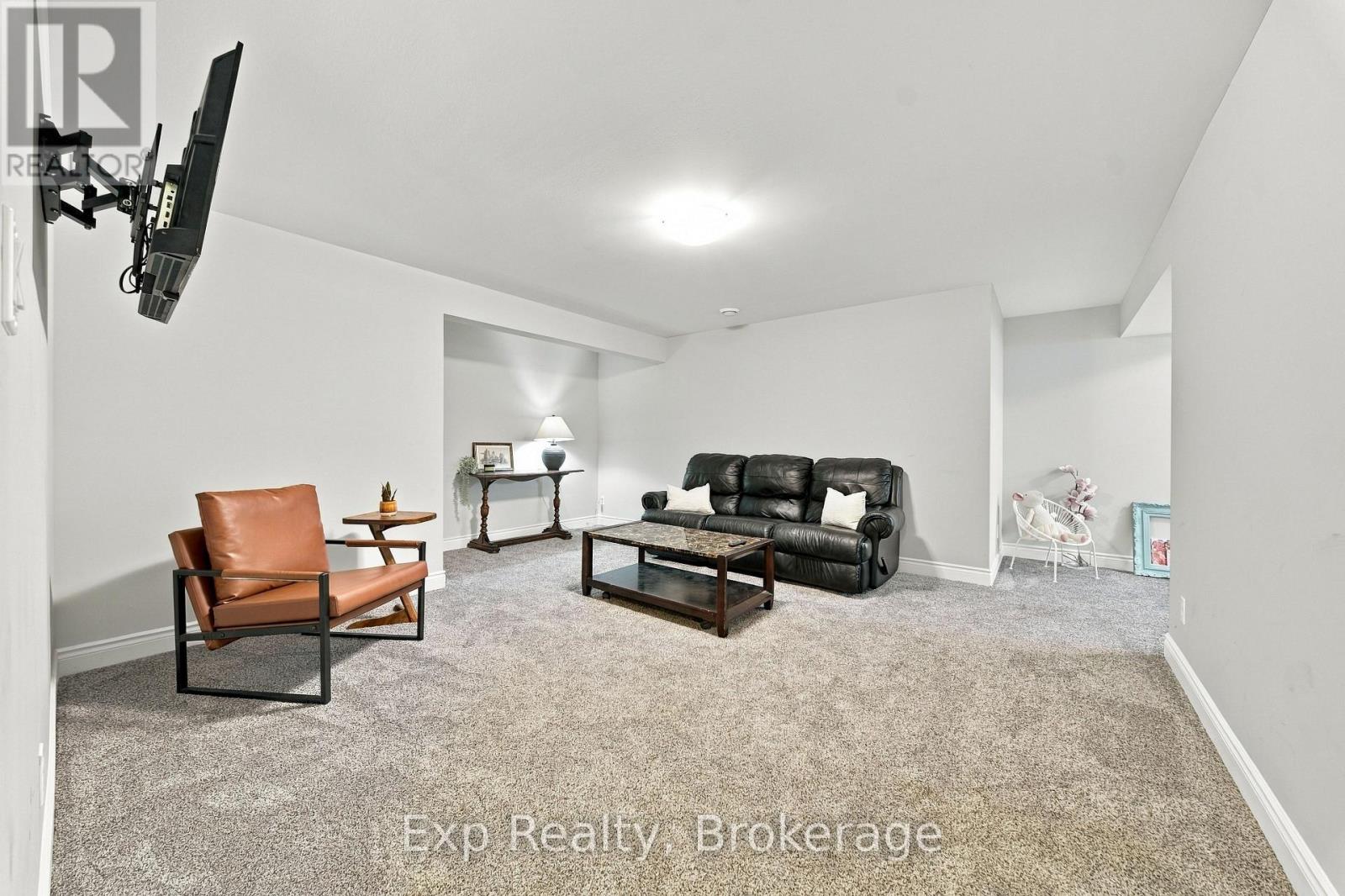 14 LEHTINEN CRESCENT photo 21