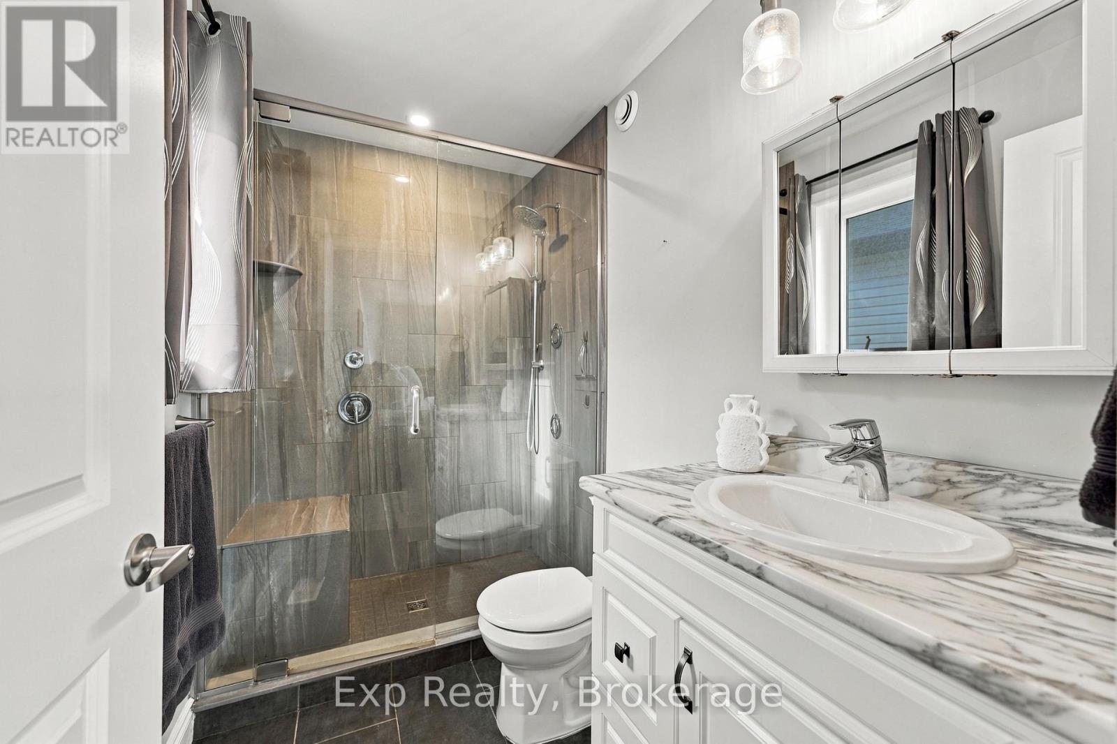 14 LEHTINEN CRESCENT photo 16