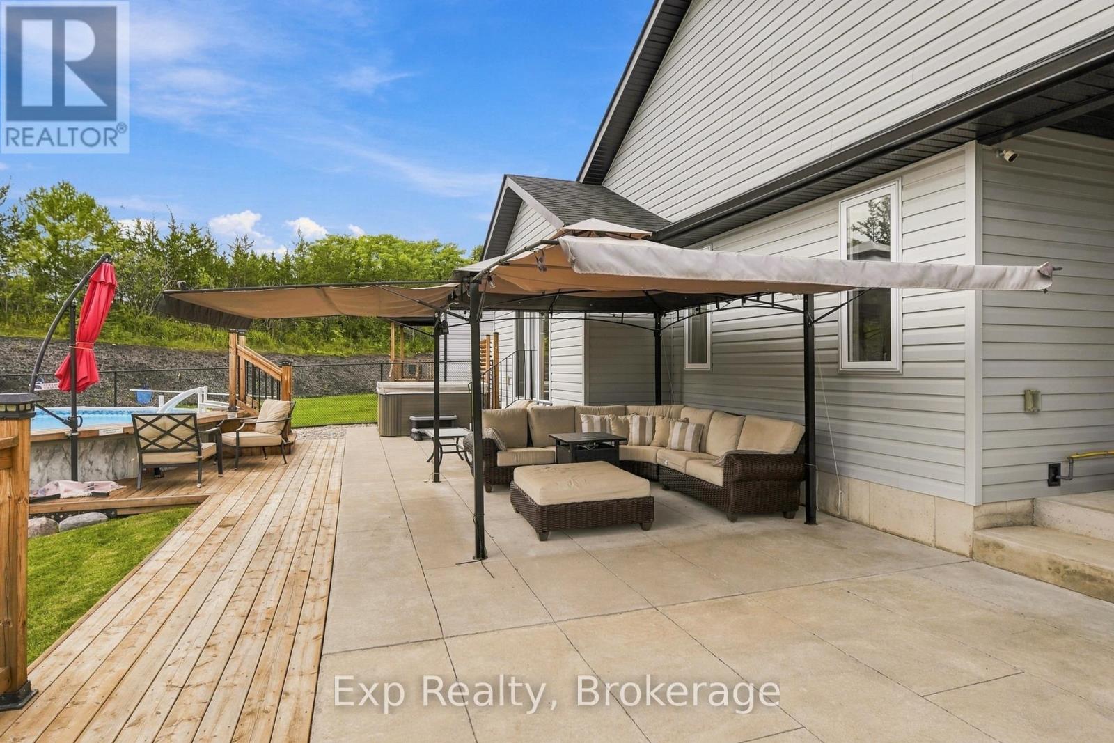 14 LEHTINEN CRESCENT photo 30