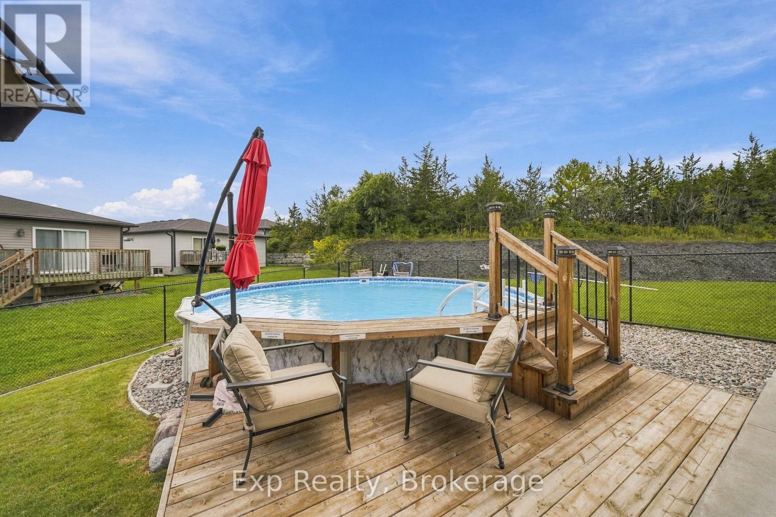 14 LEHTINEN CRESCENT photo 35