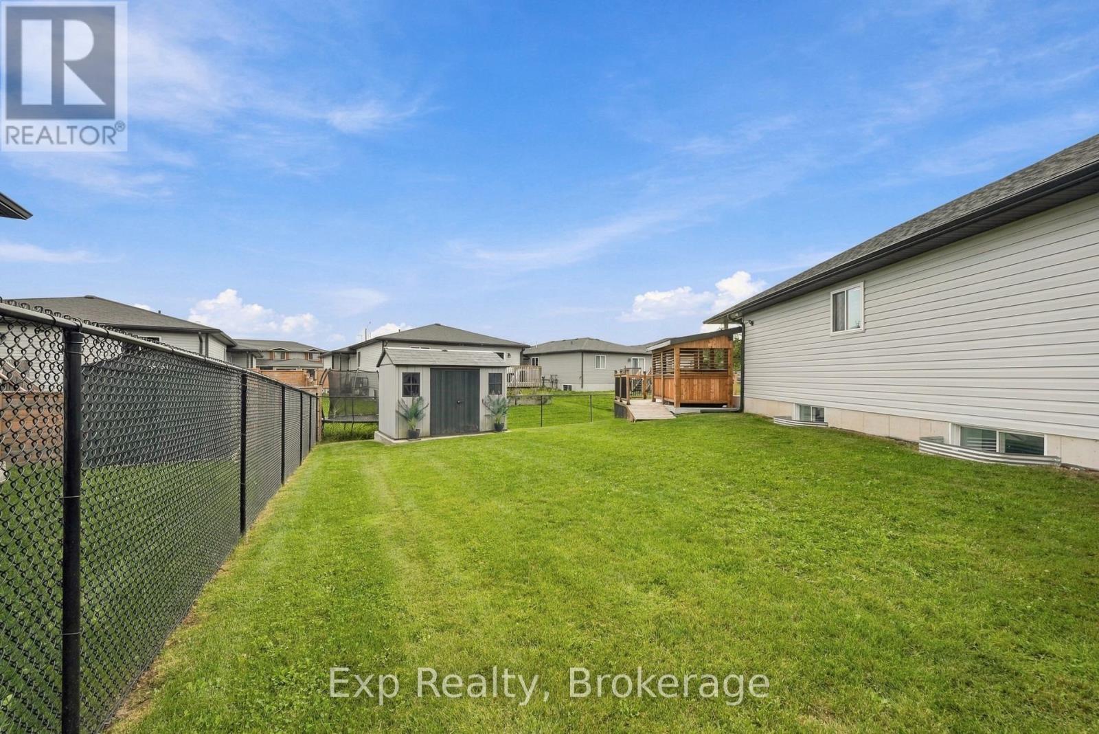 14 LEHTINEN CRESCENT photo 37