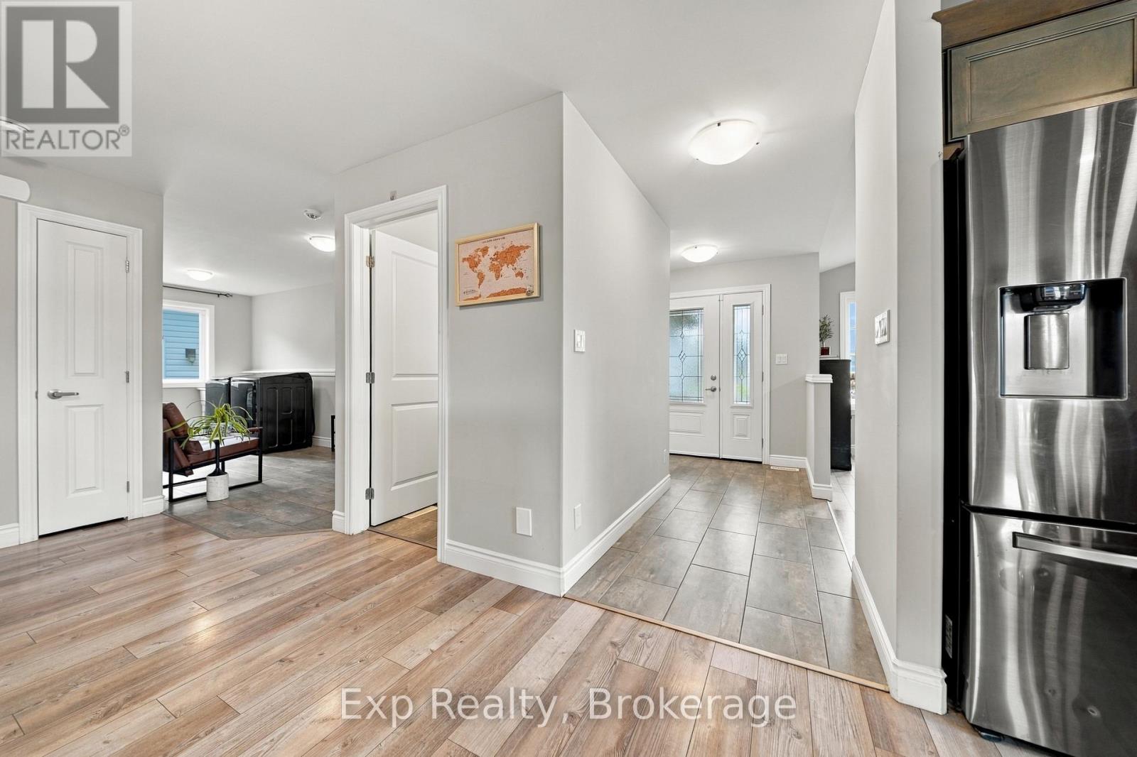 14 LEHTINEN CRESCENT photo 6