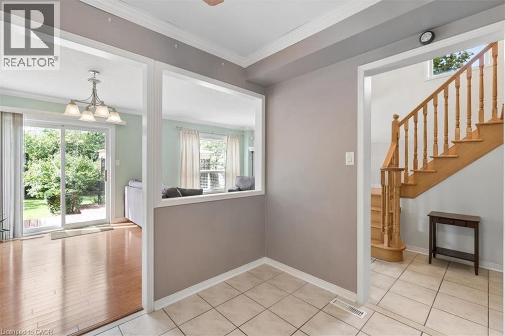 2524 Logan Avenue, Oakville, Ontario  L6H 6S2 - Photo 16 - 40864942