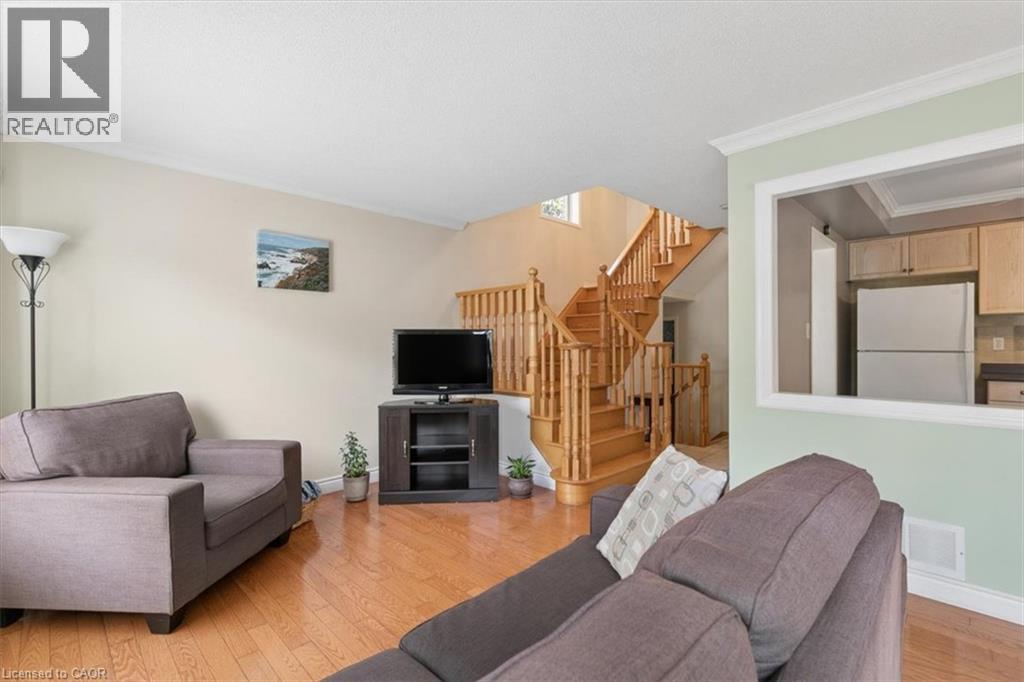 2524 Logan Avenue, Oakville, Ontario  L6H 6S2 - Photo 9 - 40864942