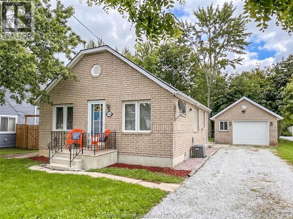 MLS# 26023124: 105 Aberdeen STREET, Merlin, Canada