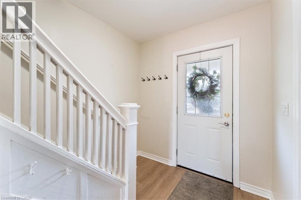 17 Craigmiller Avenue, Hamilton, Ontario  L8L 3H9 - Photo 4 - 40836803