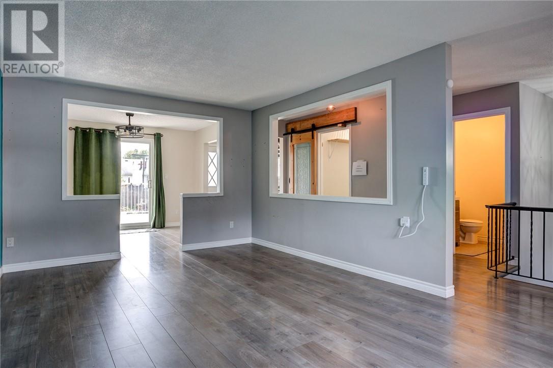 191 Bridge Street, Chelmsford, Ontario  P0M 1L0 - Photo 3 - 2130504