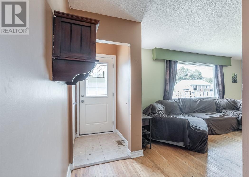 4 Campbell Street, Onaping, Ontario  P0M 2R0 - Photo 3 - 2130496