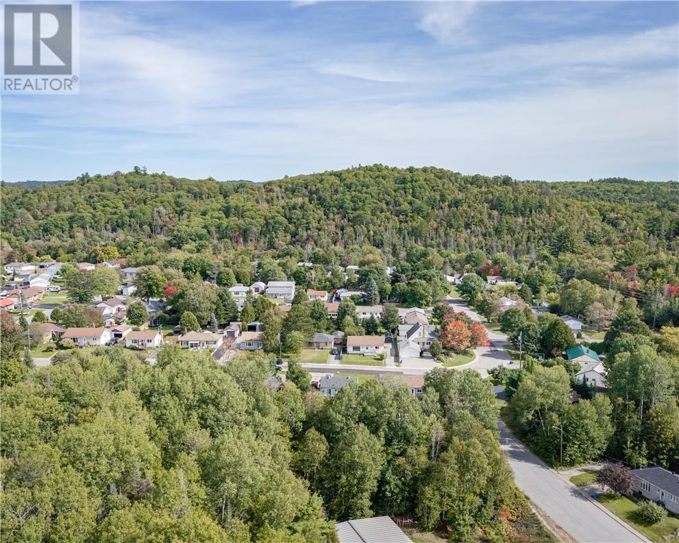 4 Campbell Street, Onaping, Ontario  P0M 2R0 - Photo 32 - 2130496