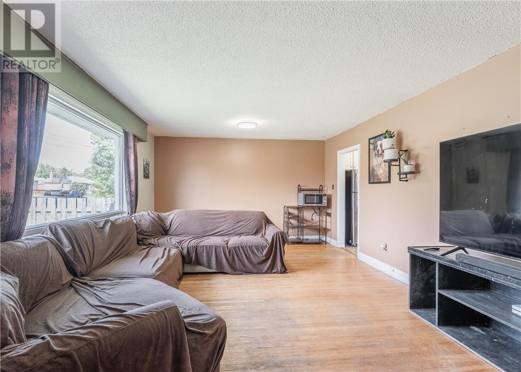 4 Campbell Street, Onaping, Ontario  P0M 2R0 - Photo 5 - 2130496